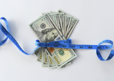 The Right Attorney to Keep Costs Down